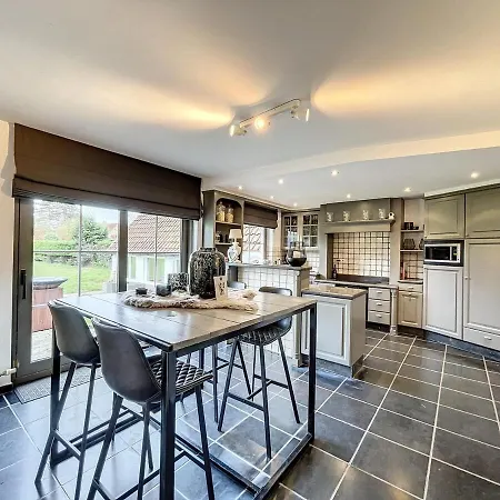 Sunny - Holiday home