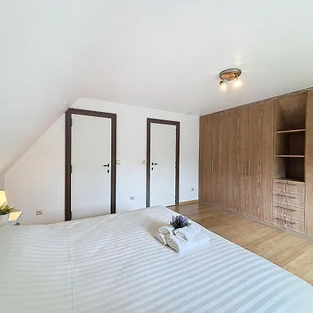 Sunny - קוקסיידה